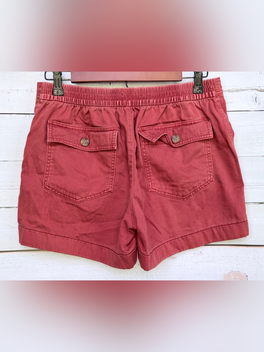 Old Navy High-Waist Utility Shorts in Rose - Picture 4 of 4